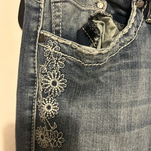 Women's Blue Jeans - Picture 2 of 5